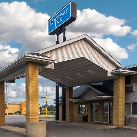 Rodeway Inn Фарго Екстериор снимка